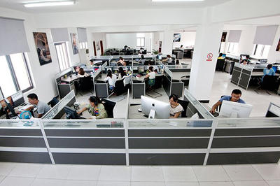 工廠觸“電”十年愛恨情史